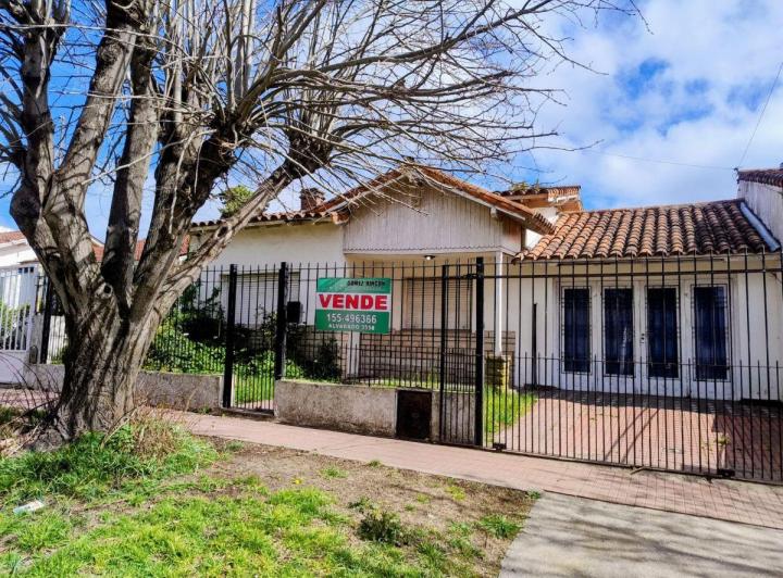 Casa · 85m² · 3 Ambientes · 1 Cochera