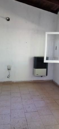 Casa · 1m² · 2 Dormitorios