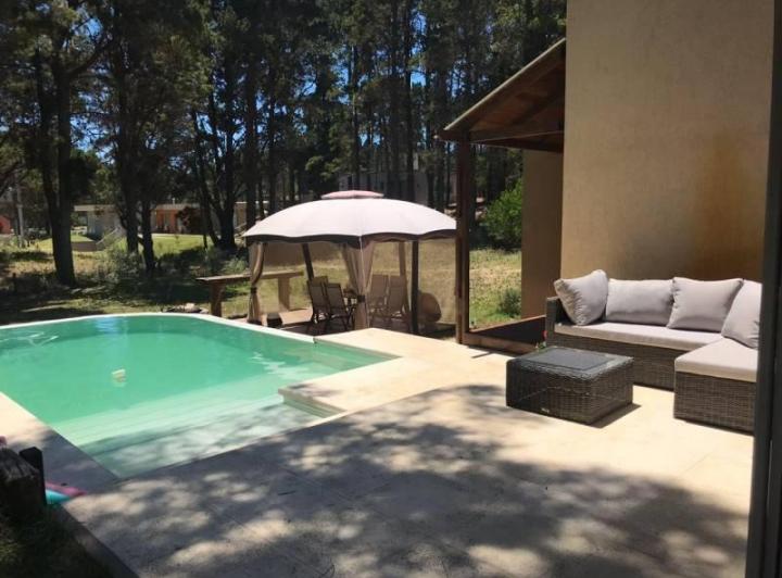 Casa · 240m² · 5 Ambientes