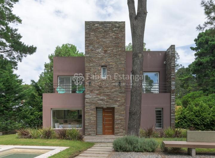 Casa · 136m² · 3 Ambientes