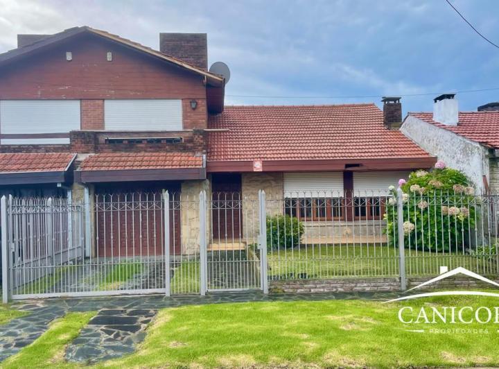 Casa · 150m² · 4 Ambientes · 1 Cochera