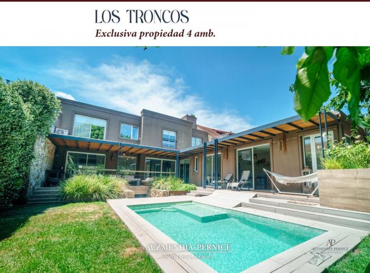 Casa · 400m² · 3 Dormitorios · 2 Cocheras