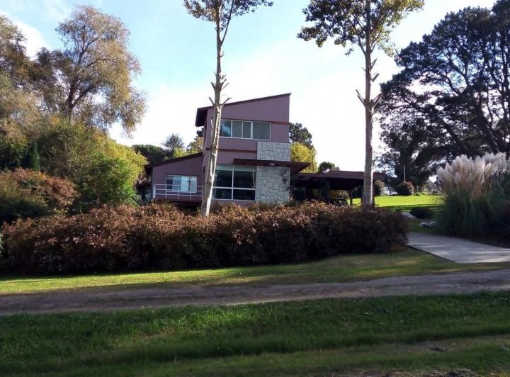 Casa · 180m² · 4 Ambientes