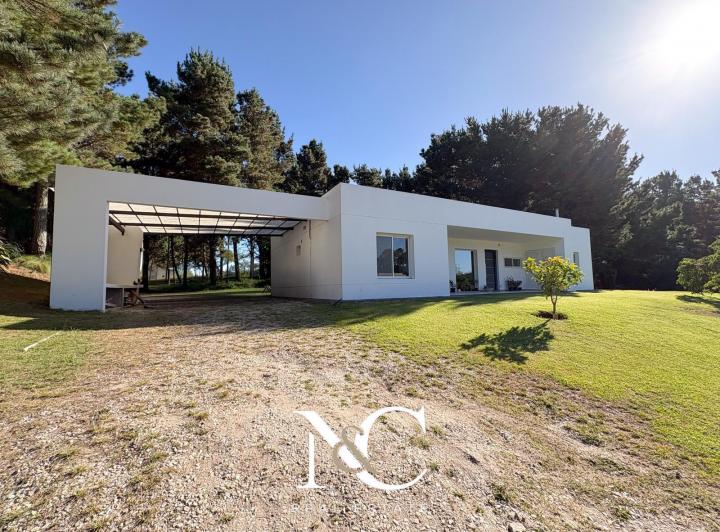Casa · 163m² · 4 Ambientes · 1 Cochera