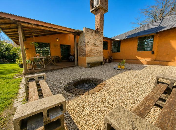 Casa · 200m² · 3 Dormitorios · 1 Cochera