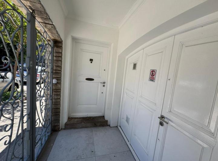 Casa · 160m² · 5 Ambientes · 1 Cochera