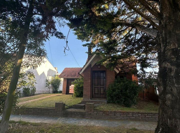 Casa · 100m² · 4 Dormitorios · 1 Cochera