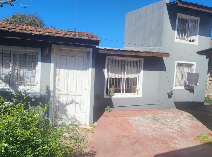 Casa · 165m² · 6 Ambientes · 1 Cochera