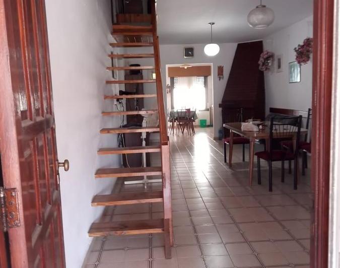 Casa · 450m² · 5 Ambientes · 2 Cocheras