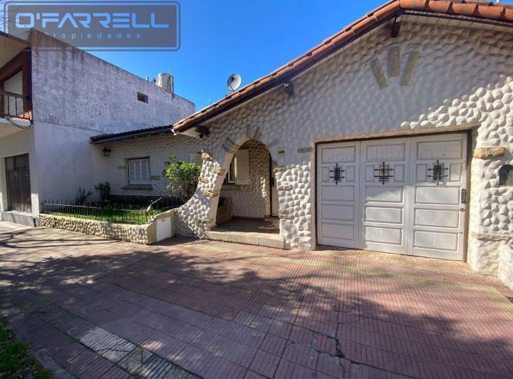 Casa · 114m² · 4 Ambientes · 1 Cochera