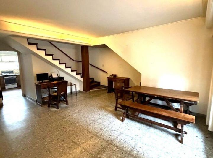 Casa · 92m² · 3 Ambientes · 2 Cocheras