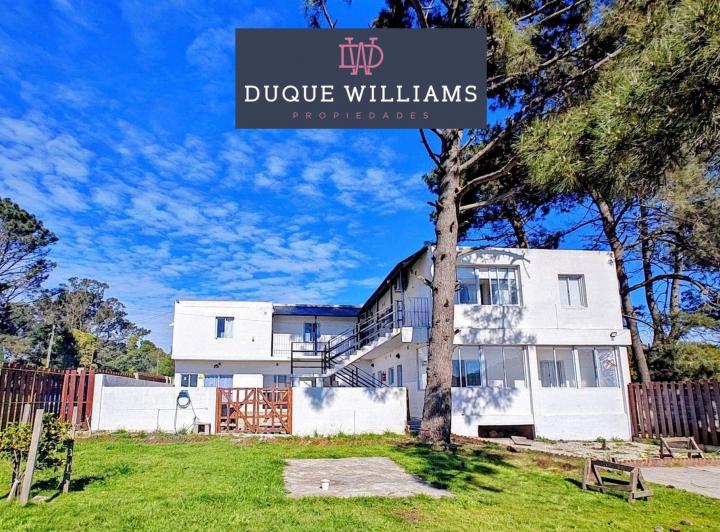 Casa · 330m² · 11 Dormitorios