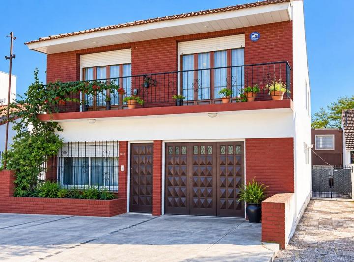 Casa · 314m² · 5 Ambientes · 1 Cochera