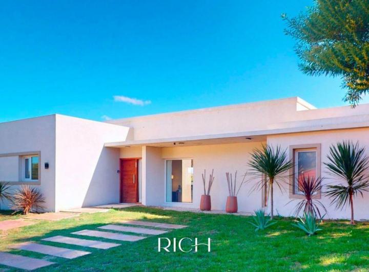 Casa · 152m² · 5 Ambientes