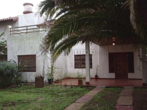 Casa · 120m² · 4 Ambientes · 1 Cochera