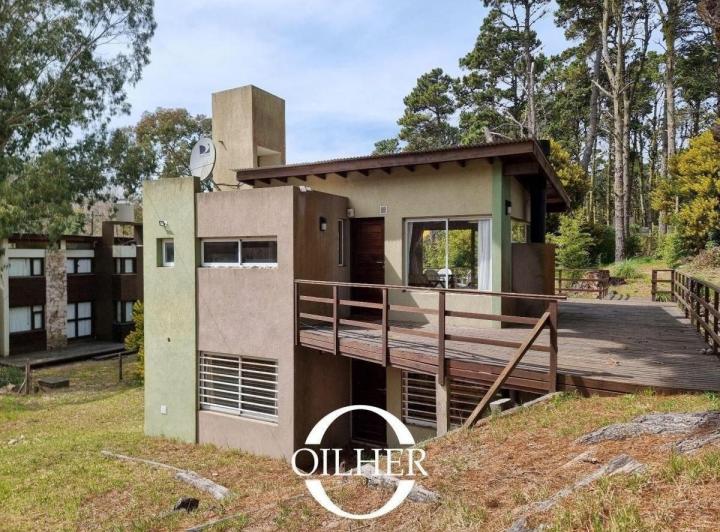 Casa · 90m² · 4 Ambientes