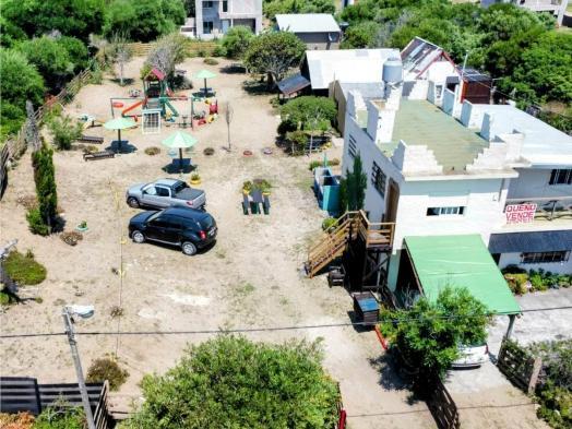 Casa · 260m² · 15 Ambientes · 1 Cochera