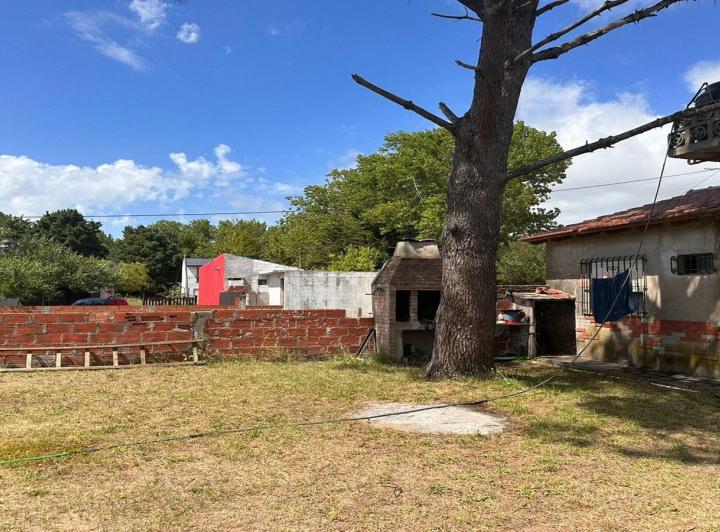 Casa · 1m² · 4 Ambientes · 1 Cochera