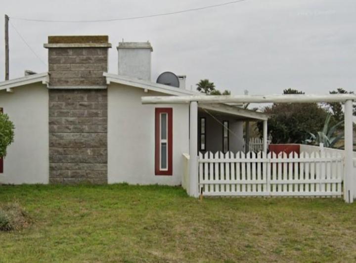 Casa · 80m² · 4 Ambientes · 2 Cocheras