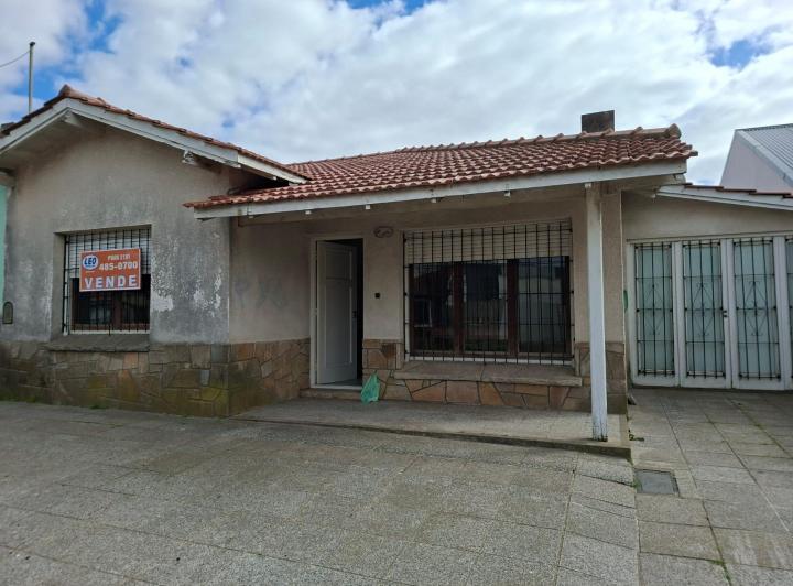 Casa · 90m² · 3 Dormitorios · 1 Cochera