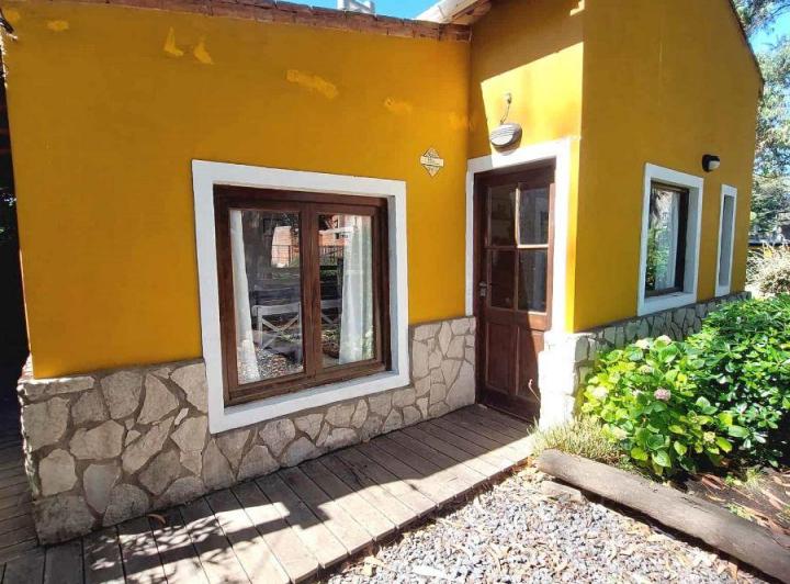 Casa · 140m² · 2 Ambientes · 1 Cochera