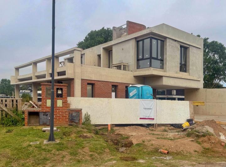 Casa · 213m² · 5 Ambientes