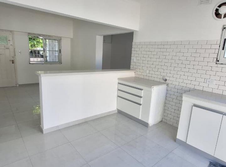 Casa · 140m² · 3 Ambientes · 1 Cochera