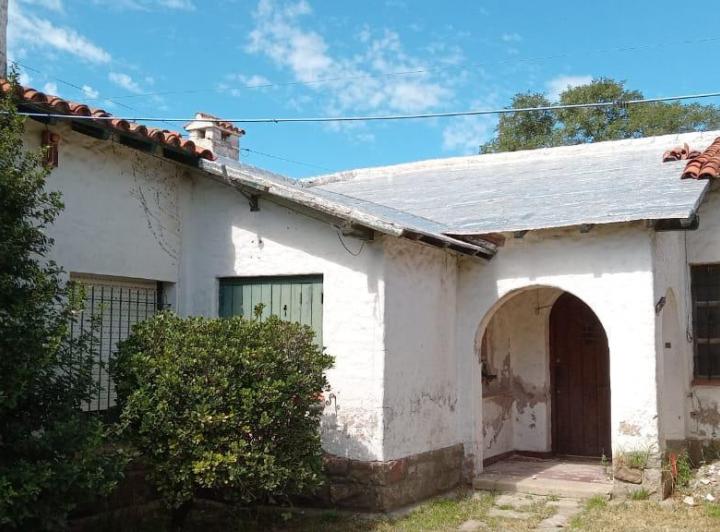 Casa · 180m² · 5 Ambientes · 1 Cochera