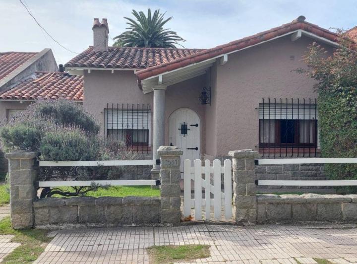 Casa · 120m² · 3 Ambientes · 1 Cochera