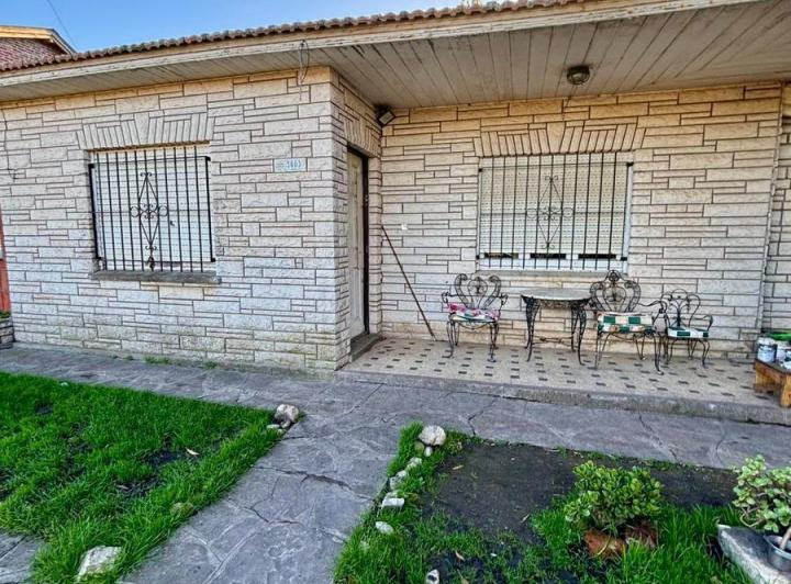 Casa · 295m² · 3 Ambientes · 1 Cochera