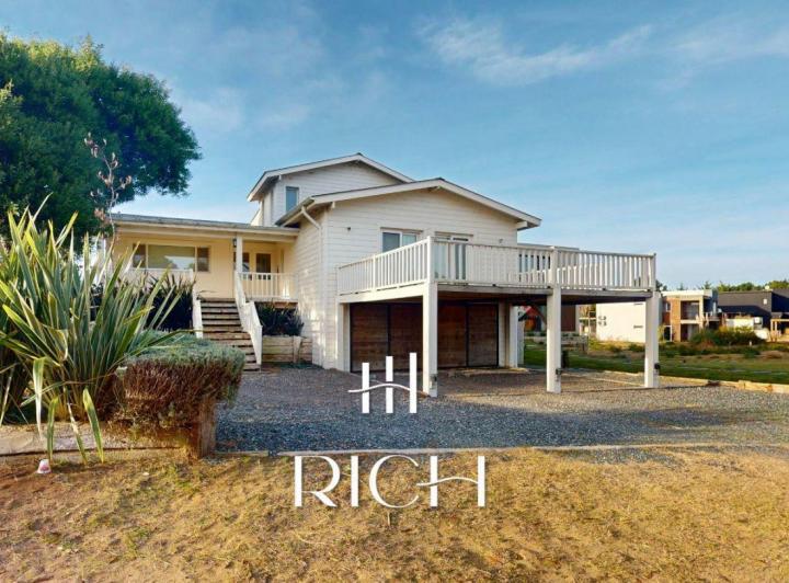 Casa · 255m² · 5 Ambientes