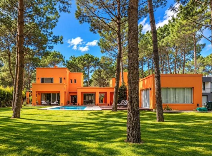 Casa · 419m² · 5 Ambientes · 1 Cochera