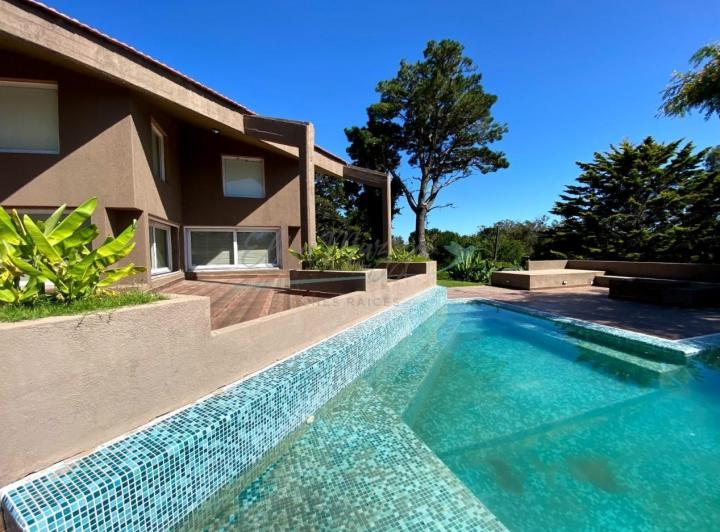 Casa · 191m² · 5 Ambientes