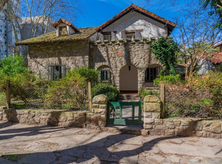 Casa · 255m² · 5 Ambientes