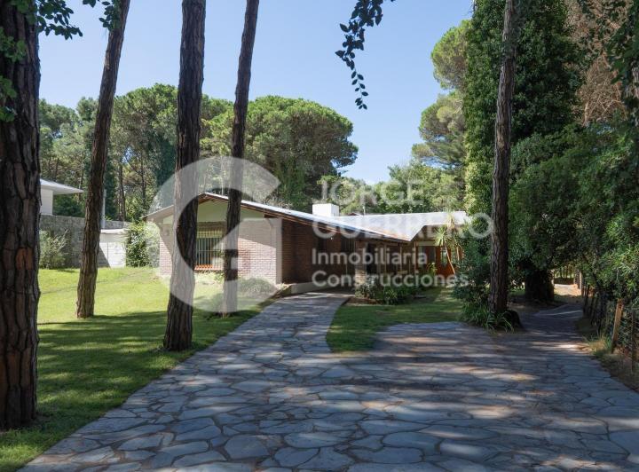 Casa · 258m² · 5 Ambientes