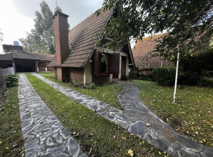 Casa · 120m² · 5 Ambientes