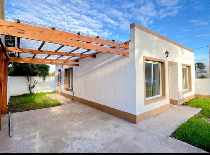 Casa · 70m² · 3 Ambientes · 1 Cochera