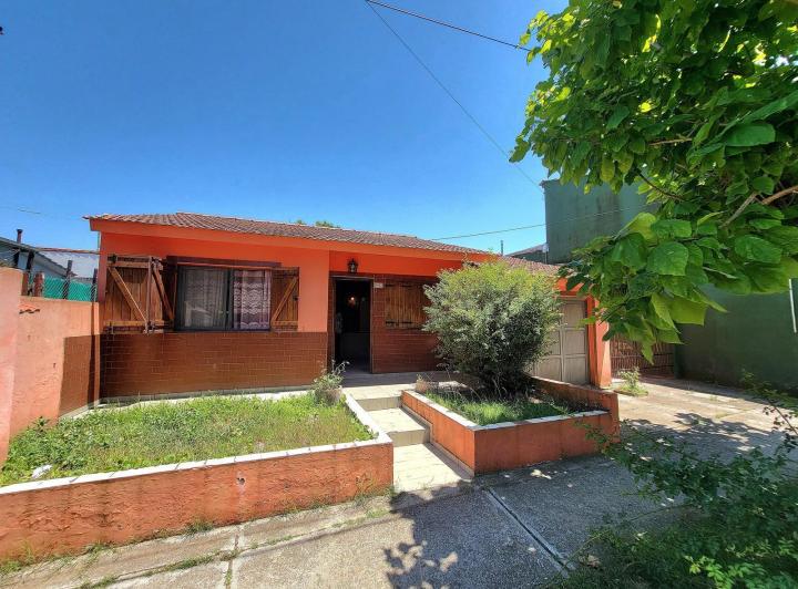 Casa · 60m² · 3 Ambientes · 2 Cocheras