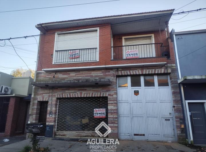 Casa · 300m² · 3 Ambientes · 1 Cochera