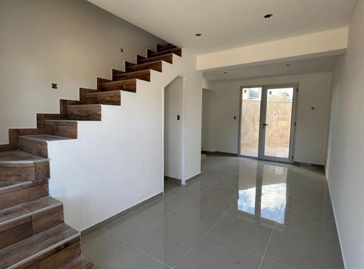 Casa · 70m² · 3 Ambientes · 1 Cochera