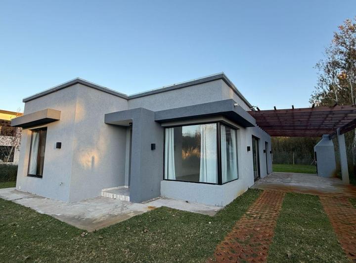 Casa · 90m² · 5 Ambientes
