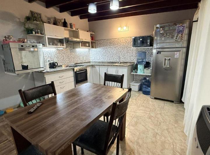 Casa · 85m² · 3 Ambientes · 1 Cochera