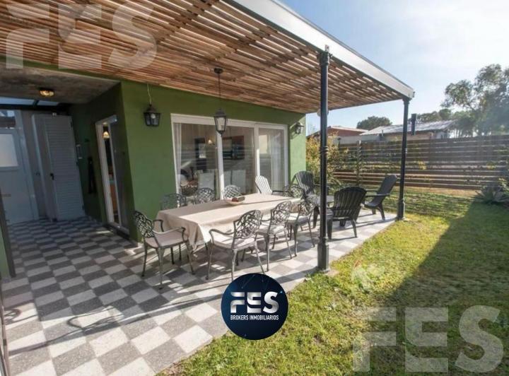 Casa · 90m² · 3 Ambientes · 1 Cochera