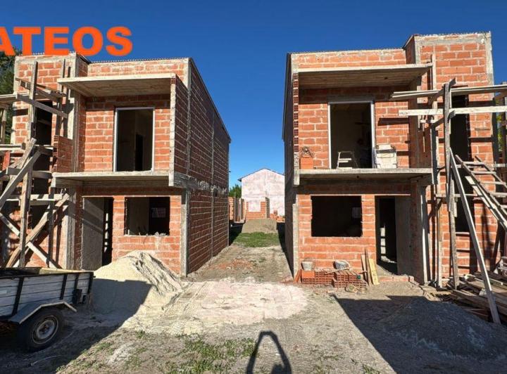 Casa · 35m² · 3 Ambientes · 1 Cochera