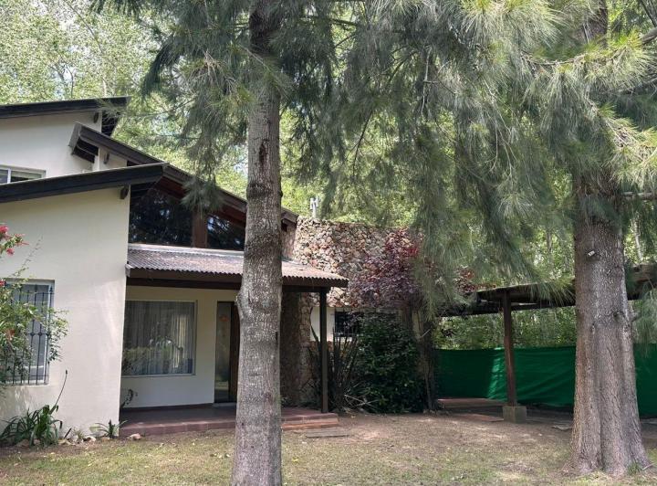 Casa · 114m² · 4 Ambientes · 1 Cochera