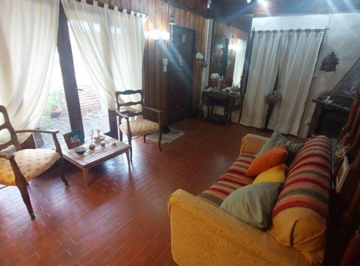 Casa · 146m² · 4 Ambientes · 1 Cochera