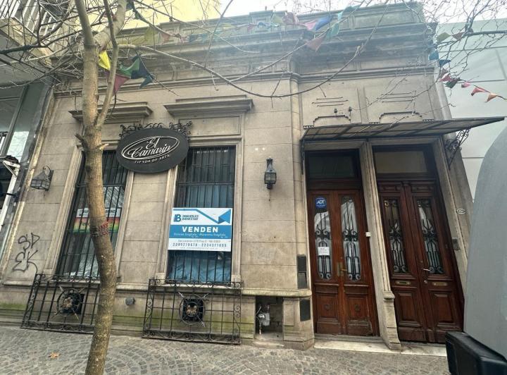 Casa · 150m² · 5 Ambientes