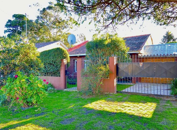 Casa · 96m² · 3 Ambientes · 1 Cochera