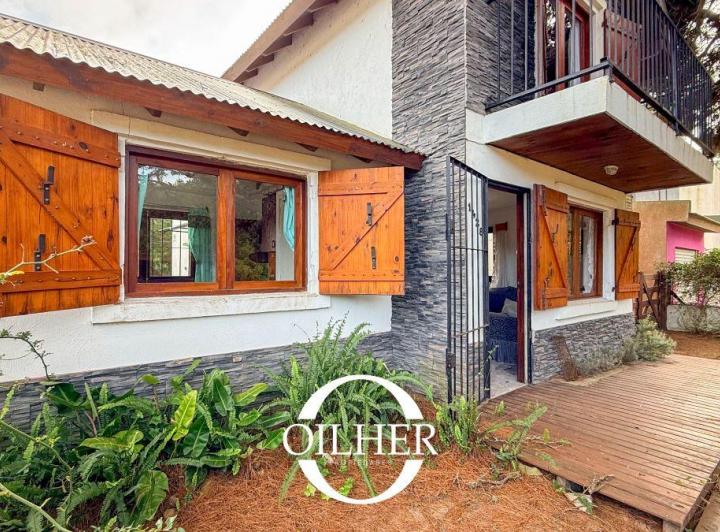 Casa · 115m² · 4 Ambientes · 1 Cochera