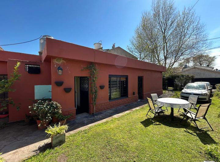 Casa · 74m² · 4 Ambientes · 3 Cocheras